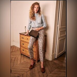 NWT Gustavo trousers in blue jacquard print in size FR36/US4